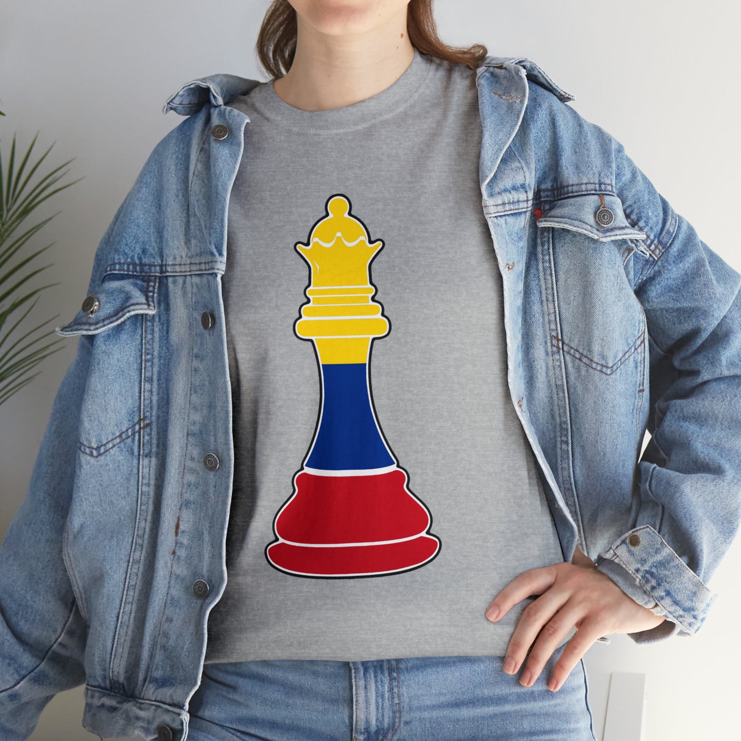 Colombian Queen Flag Chess Piece Colombia T-Shirt | Unisex Tee Shirt