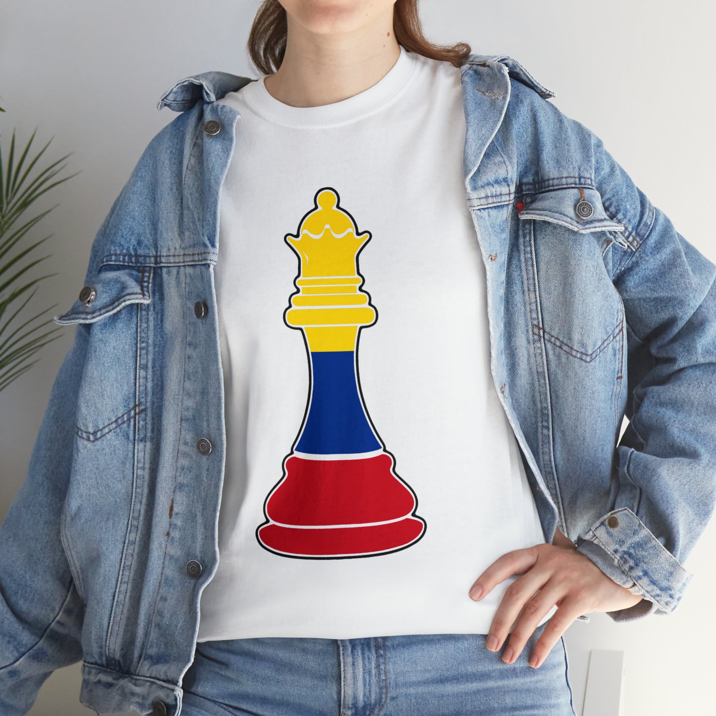 Colombian Queen Flag Chess Piece Colombia T-Shirt | Unisex Tee Shirt