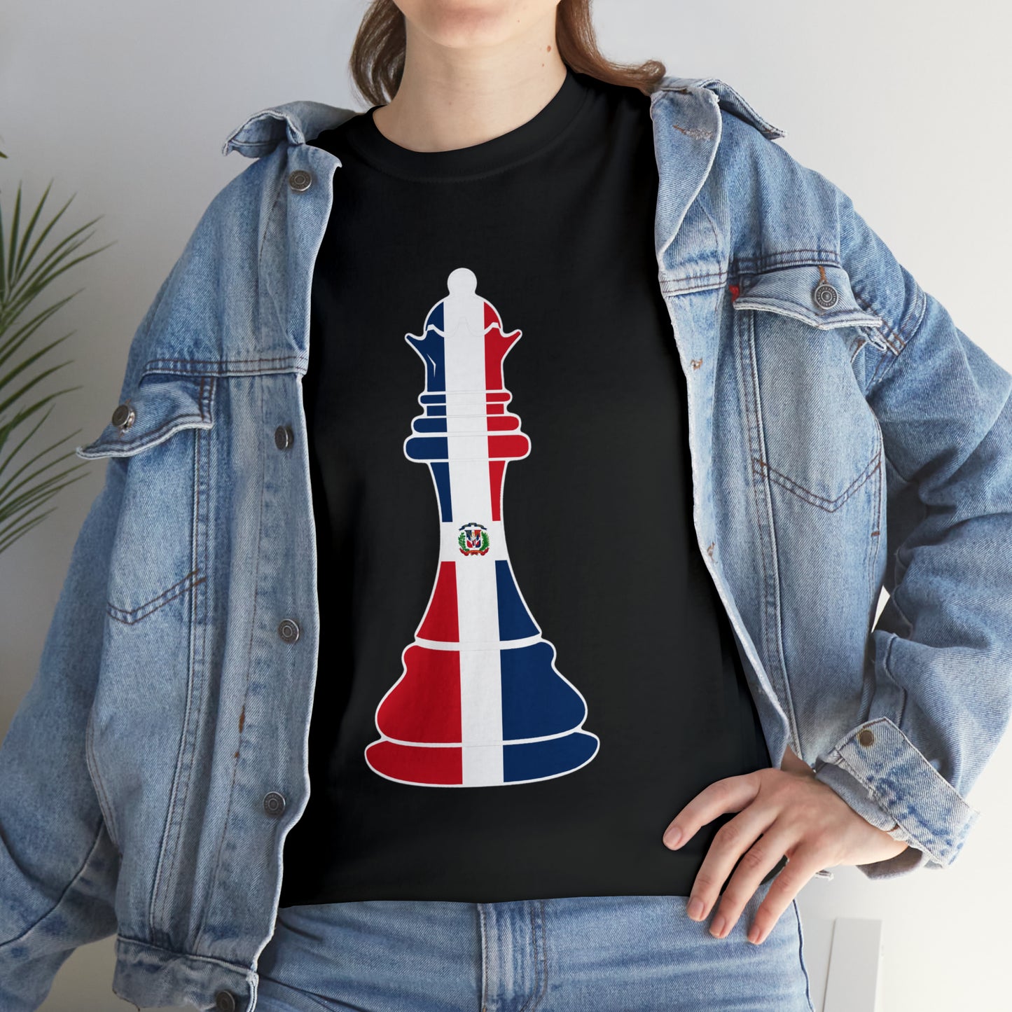 Dominican Republic Queen Flag Chess Piece DR T-Shirt | Unisex Tee Shirt