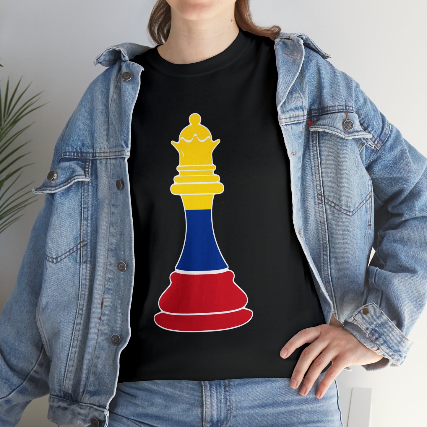 Colombian Queen Flag Chess Piece Colombia T-Shirt | Unisex Tee Shirt