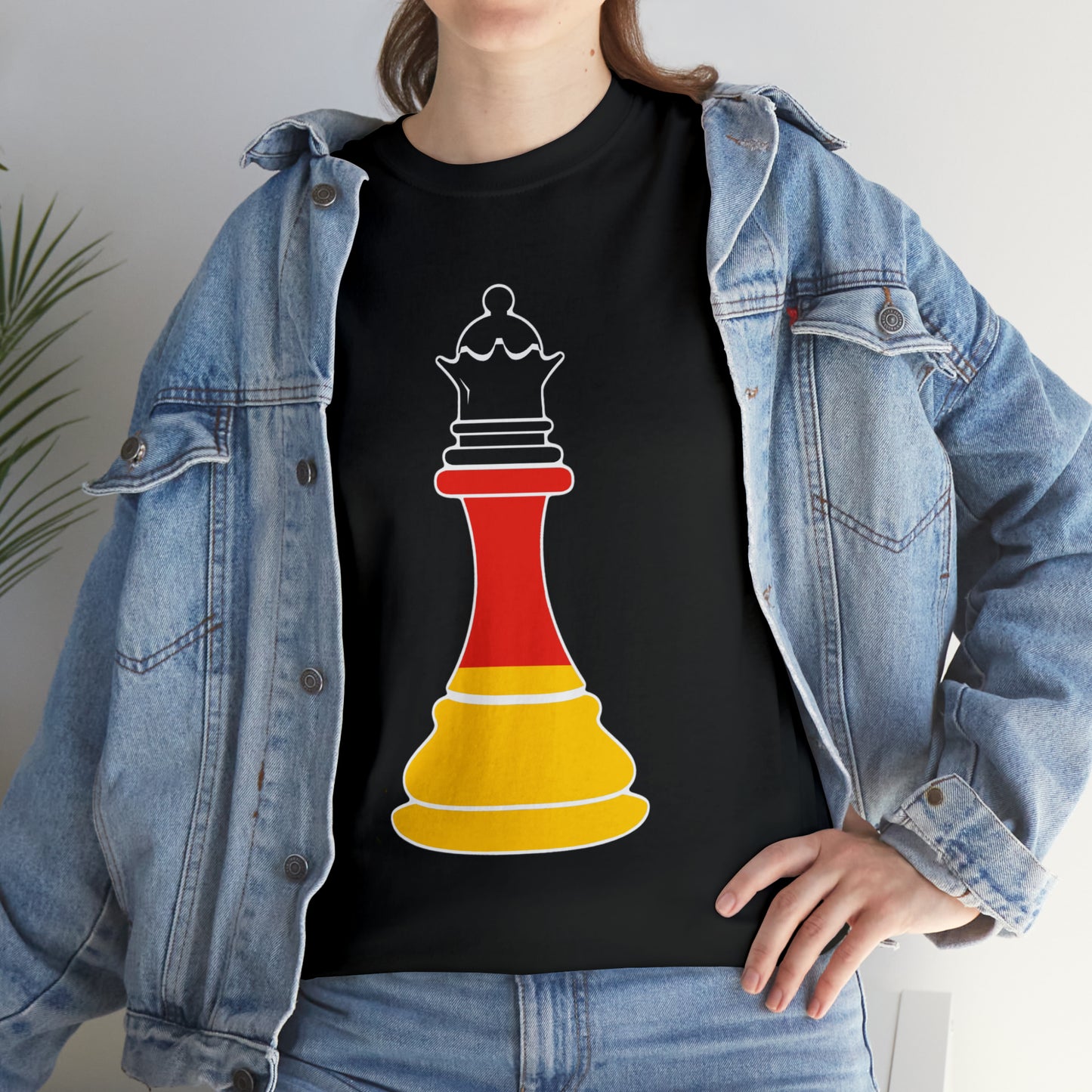 German Queen Flag Chess Piece Germany T-Shirt | Unisex Tee Shirt