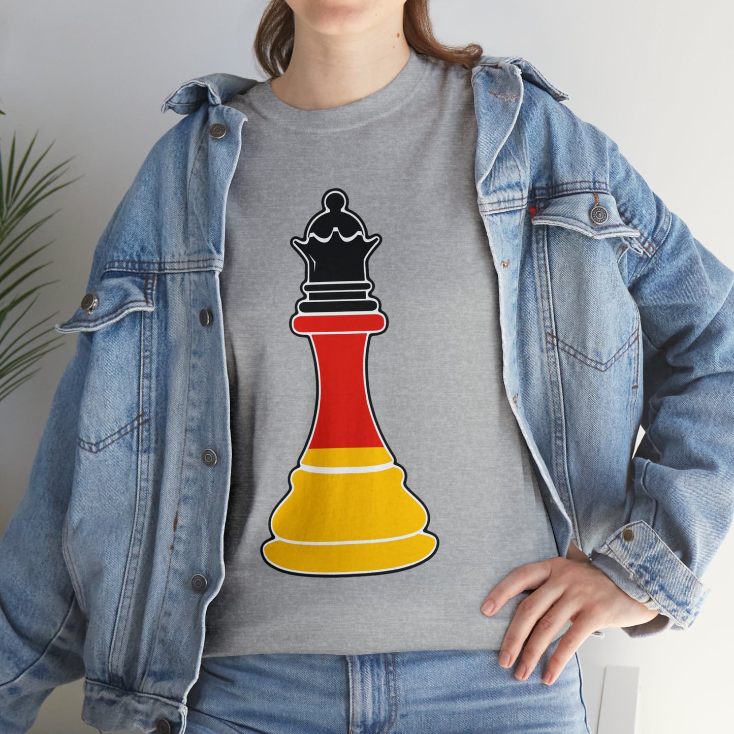 German Queen Flag Chess Piece Germany T-Shirt | Unisex Tee Shirt