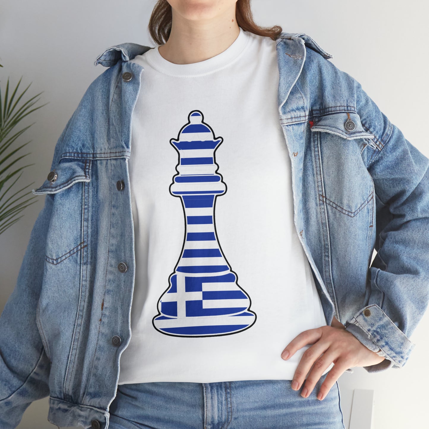 Greek Queen Flag Chess Piece Greece T-Shirt | Unisex Tee Shirt