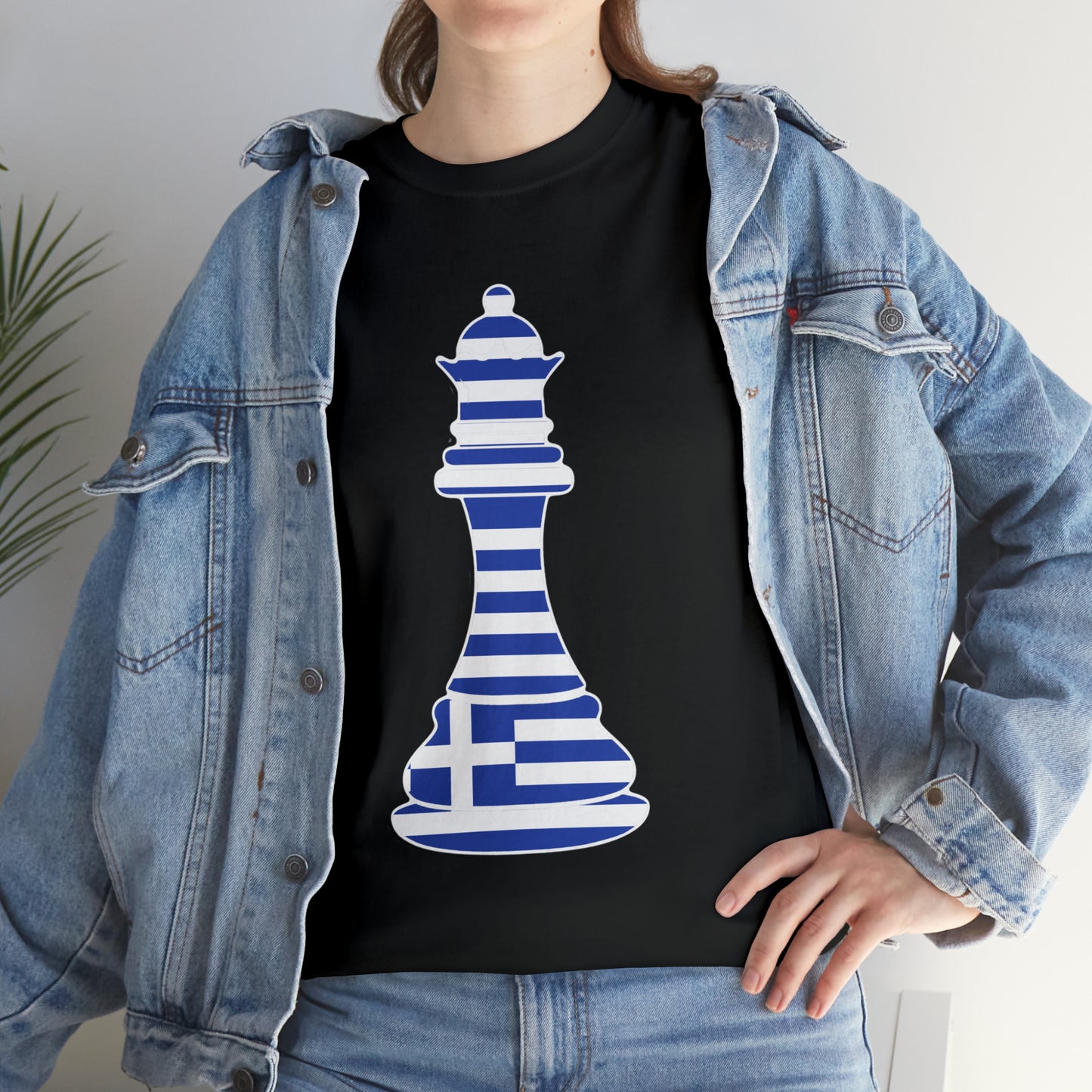 Greek Queen Flag Chess Piece Greece T-Shirt | Unisex Tee Shirt