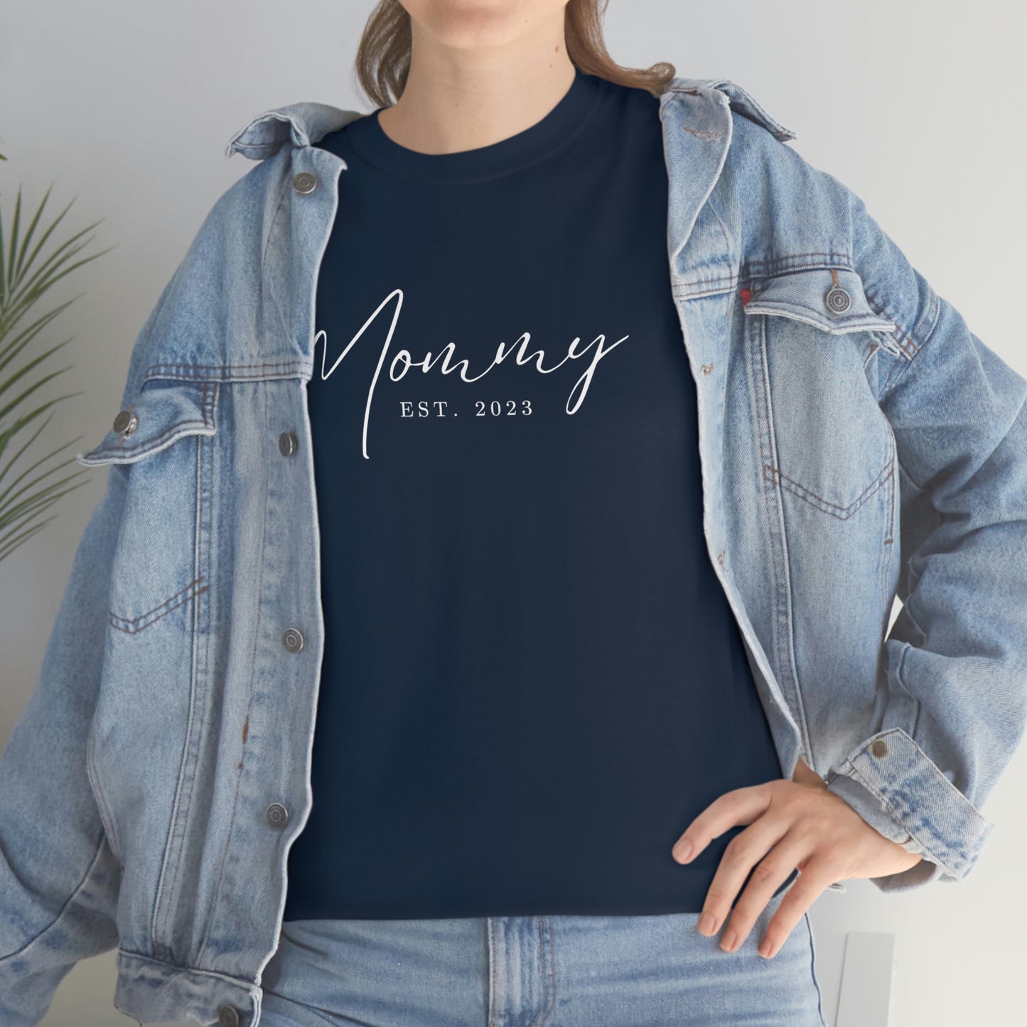 Mommy Est 2023 Mothers Day Gift for MOM 2 T-Shirt | Unisex Tee Shirt