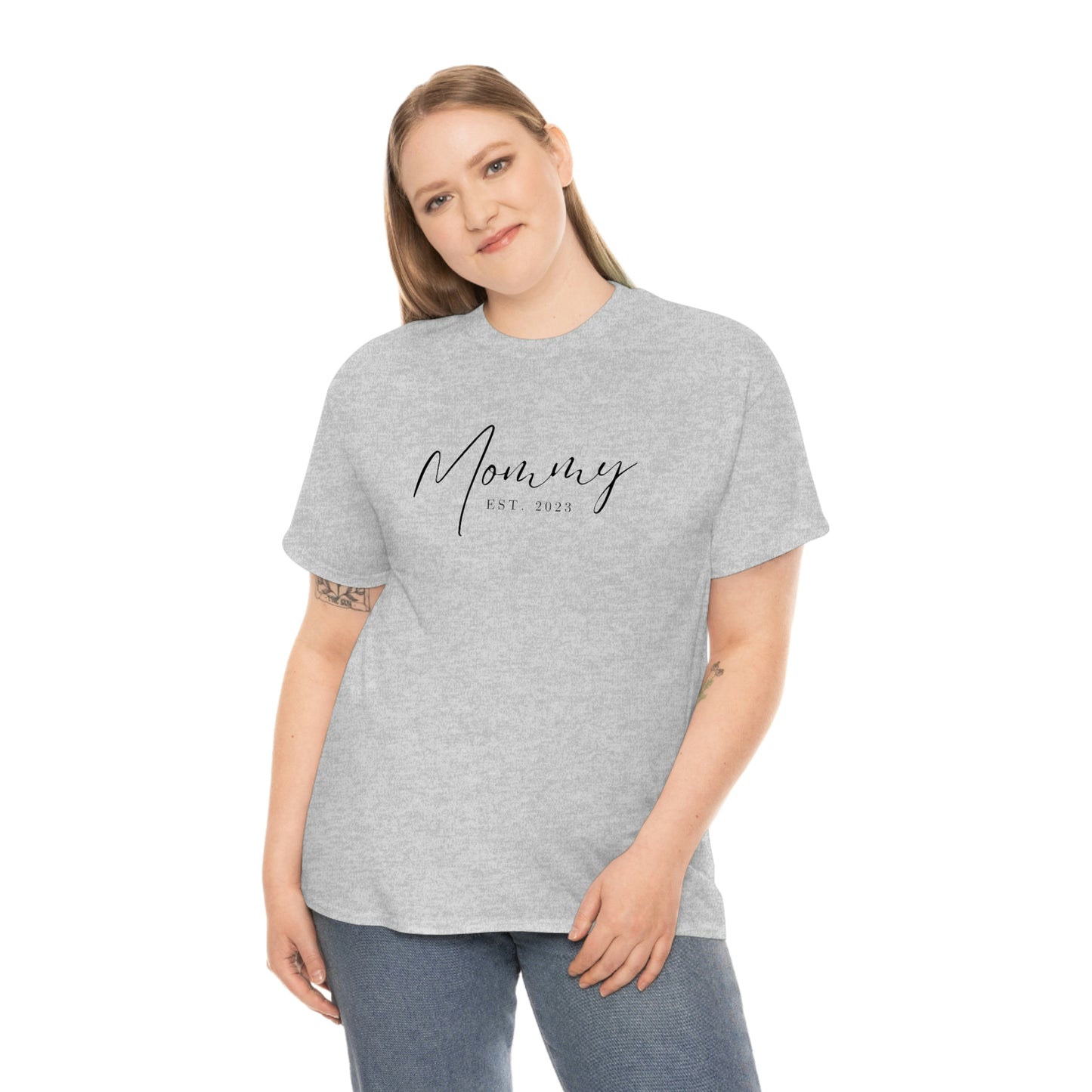 Mommy Est 2023 Mothers Day Gift for MOM 2 T-Shirt | Unisex Tee Shirt